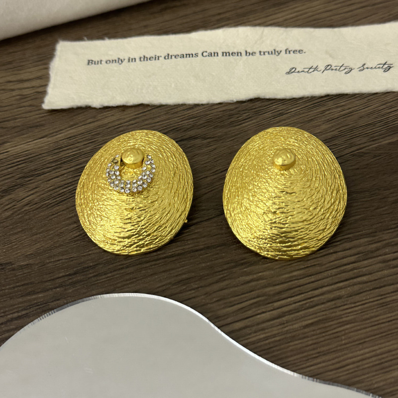 Übertriebene Vintage-Ohrringe  – Vintage Collectible Show Bewertung und Preis
